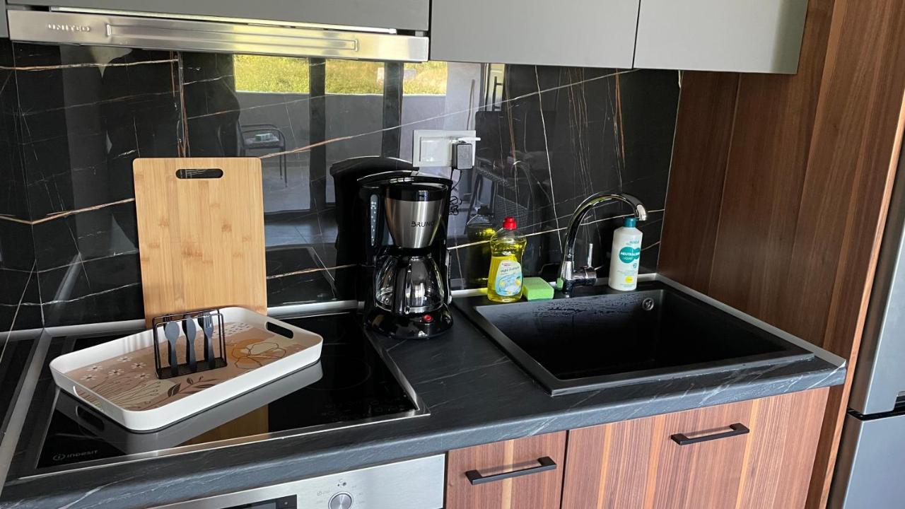 Asterias Appartement Néa Péramos Buitenkant foto