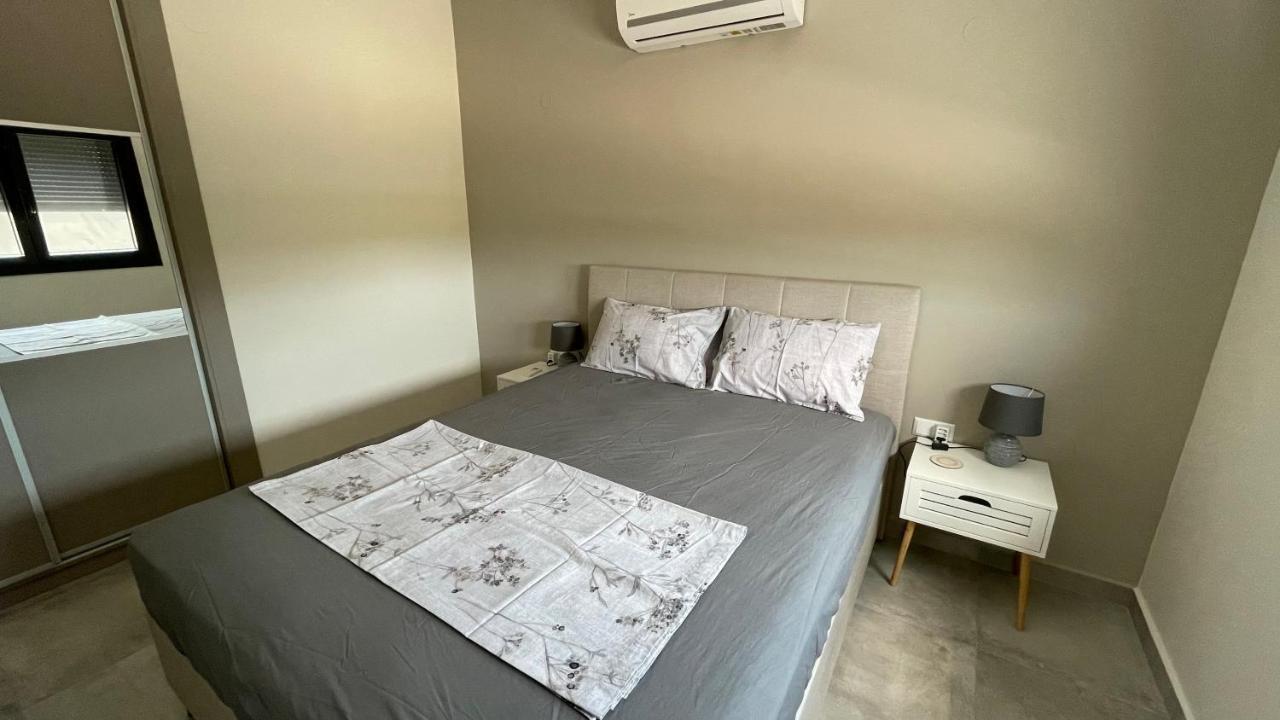 Asterias Appartement Néa Péramos Buitenkant foto