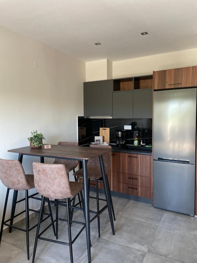 Asterias Appartement Néa Péramos Buitenkant foto
